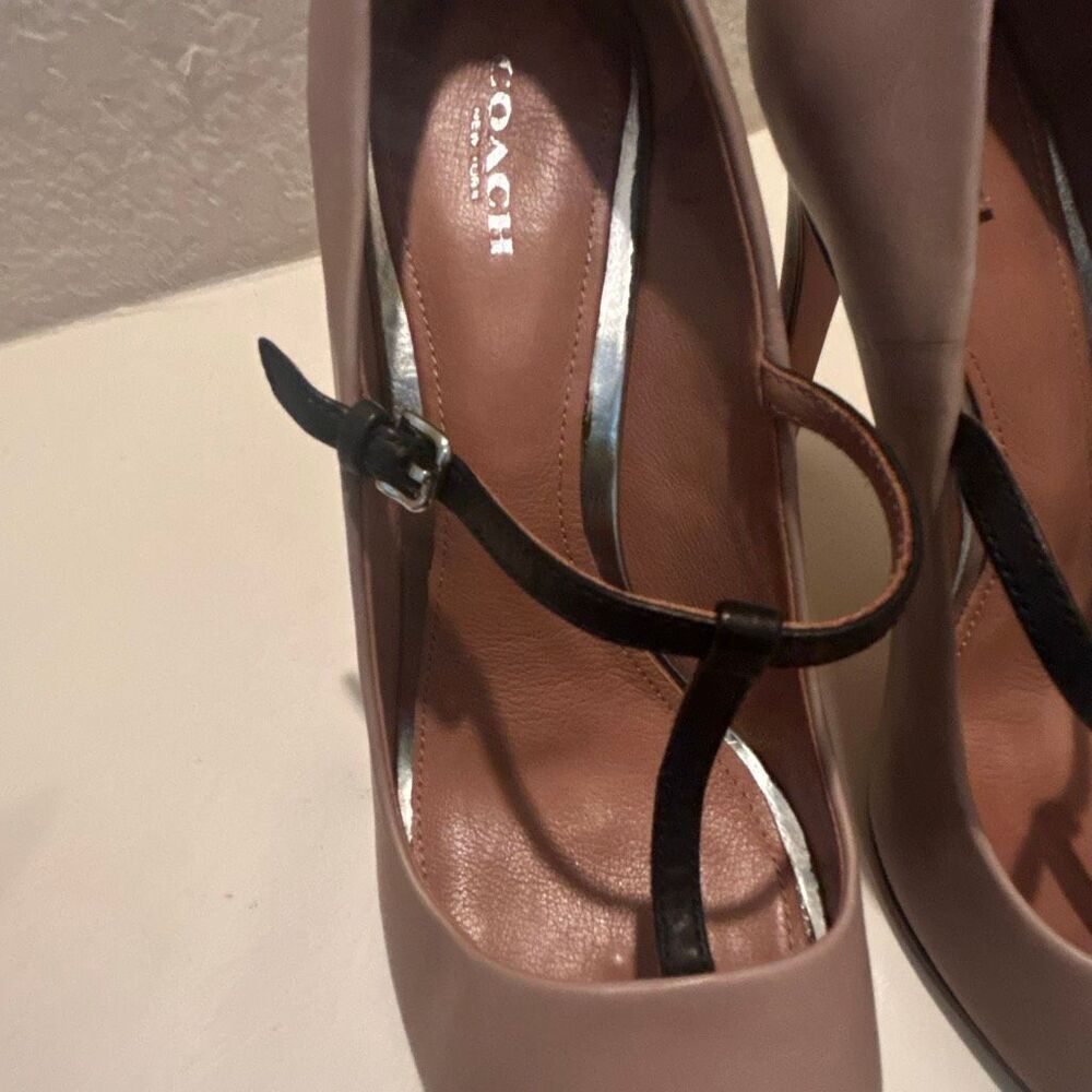 Coach Fulten T-Strap Leather Pump Heels Taupe Brown Contemporary Chic Size 10 - Picture 6 of 14
